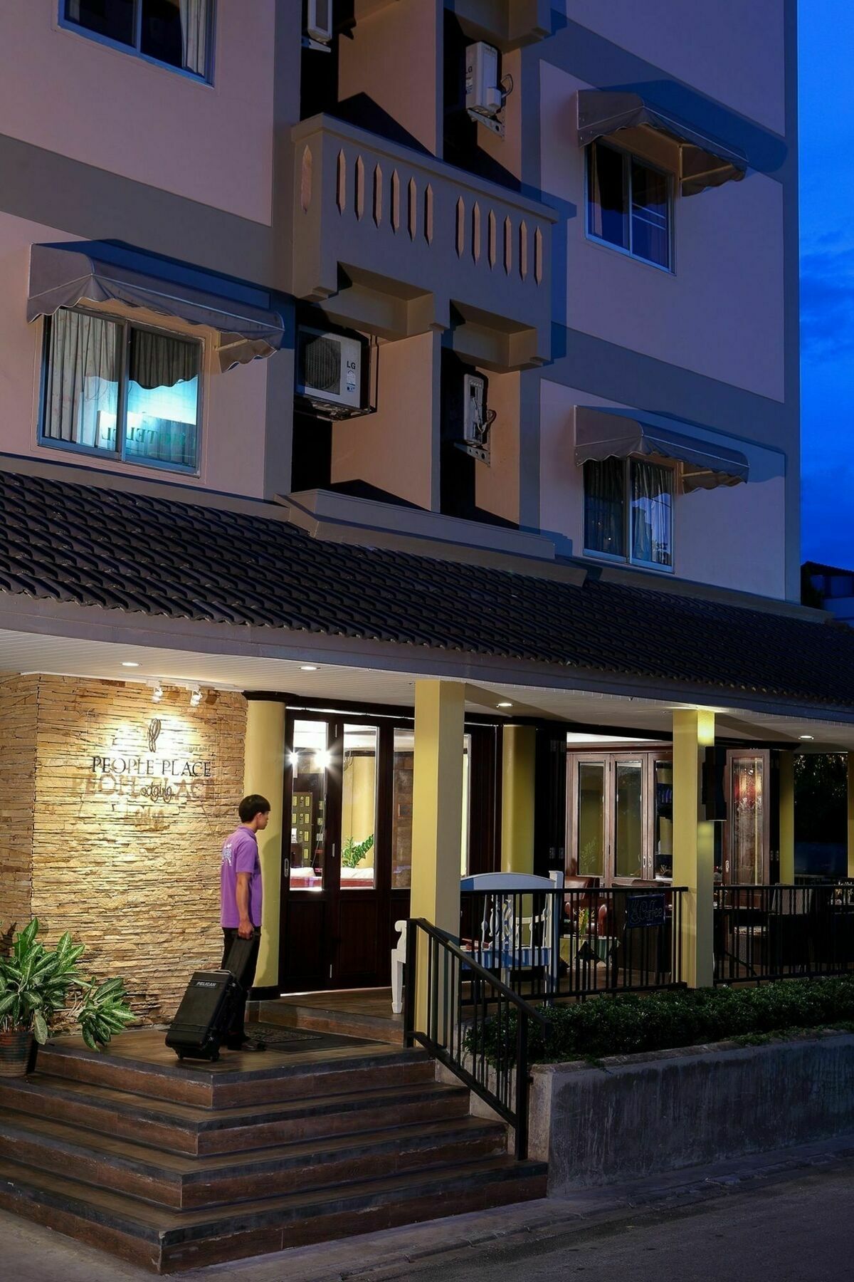 People Place Classic Hotel Sha Extra Plus Чіангмай Екстер'єр фото