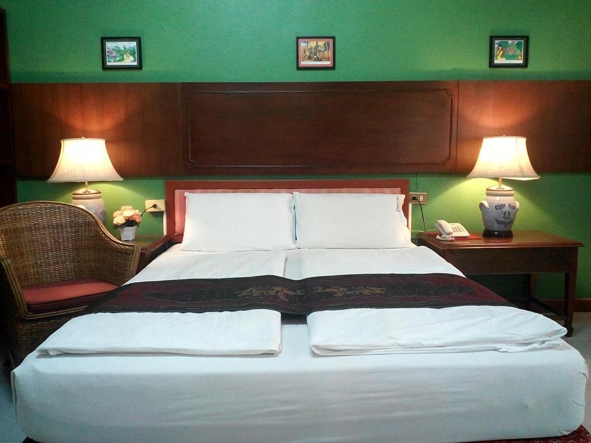 People Place Classic Hotel Sha Extra Plus Чіангмай Екстер'єр фото